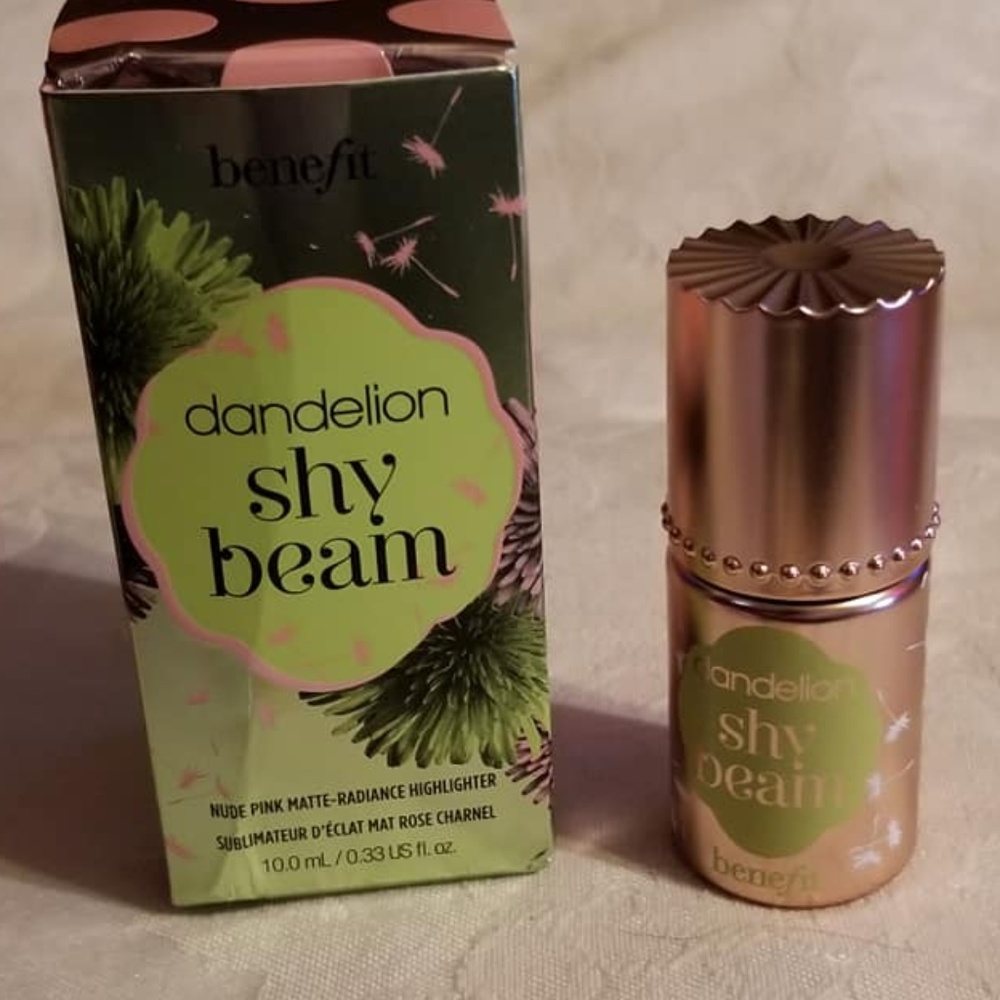 Benefit Dandelion Shy Beam Highlighter